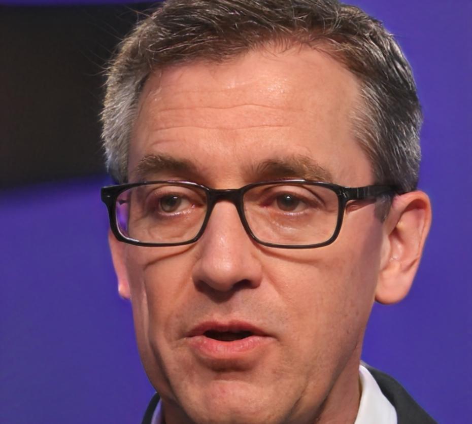 Erfahrener Finanzanalyst bei mirquoraelyst